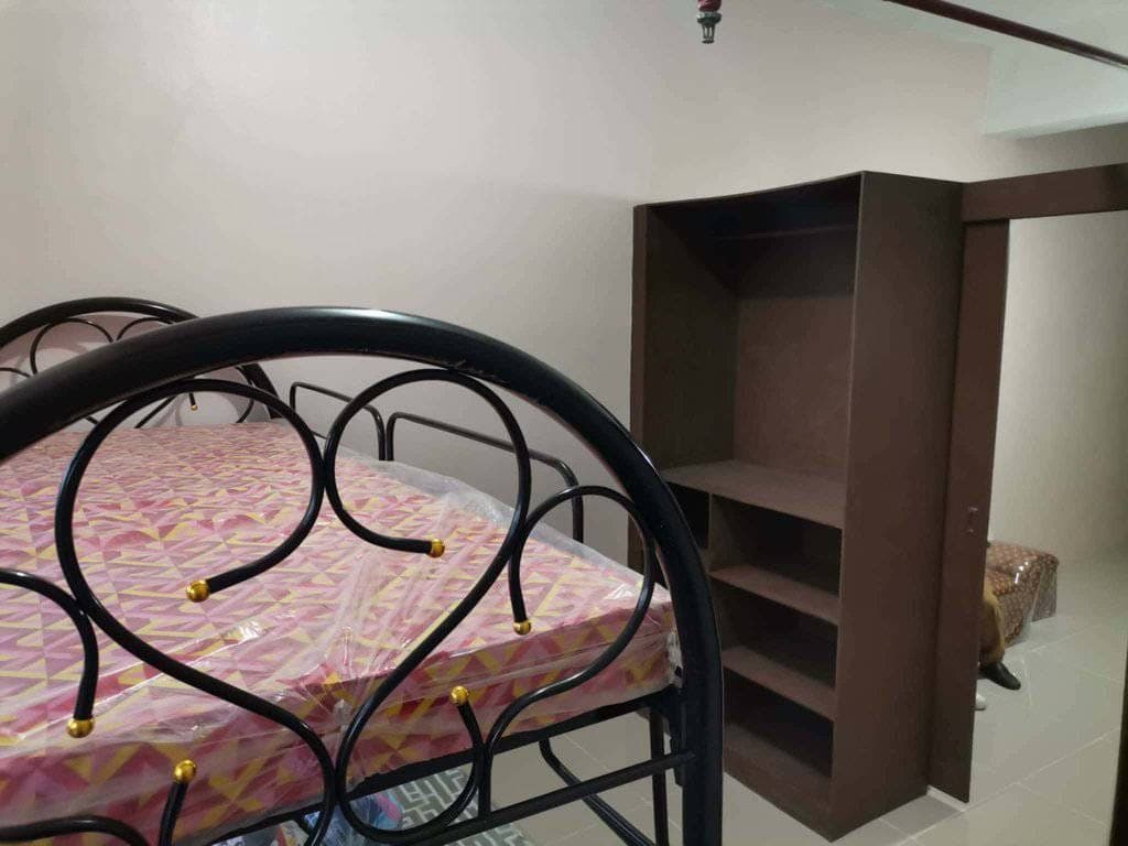 CONDO FOR RENT IN GUADALUPE 1 BEDROOM FURNISHED UNIT..CAN ACCOMODATE UP TO 5-6 PAX,1 ride to Megareview center - photo 1