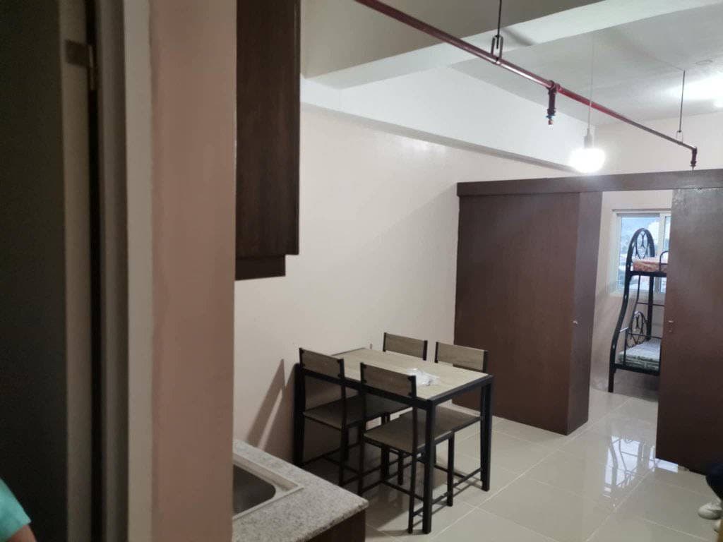 CONDO FOR RENT IN GUADALUPE 1 BEDROOM FURNISHED UNIT..CAN ACCOMODATE UP TO 5-6 PAX,1 ride to Megareview center - photo 2