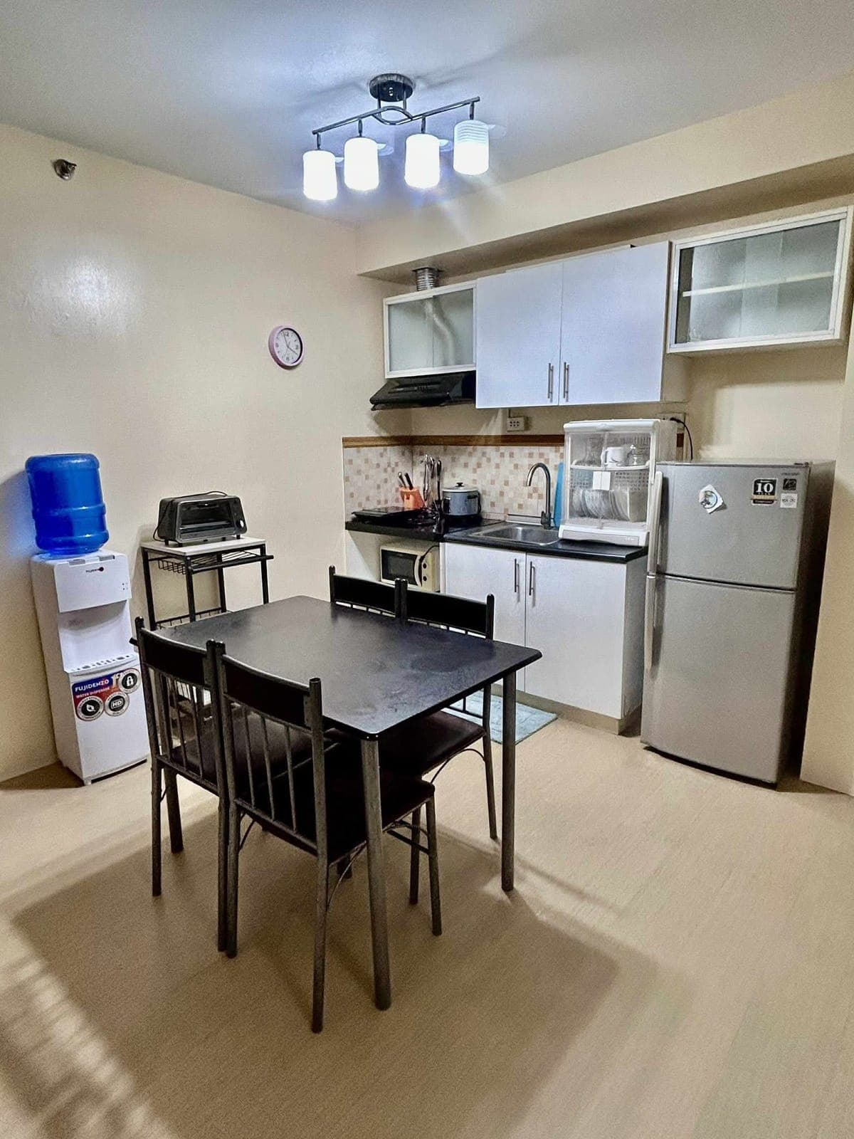 Fully Furnished 1 Bedroom Unit Avida Tower 2 - photo 1
