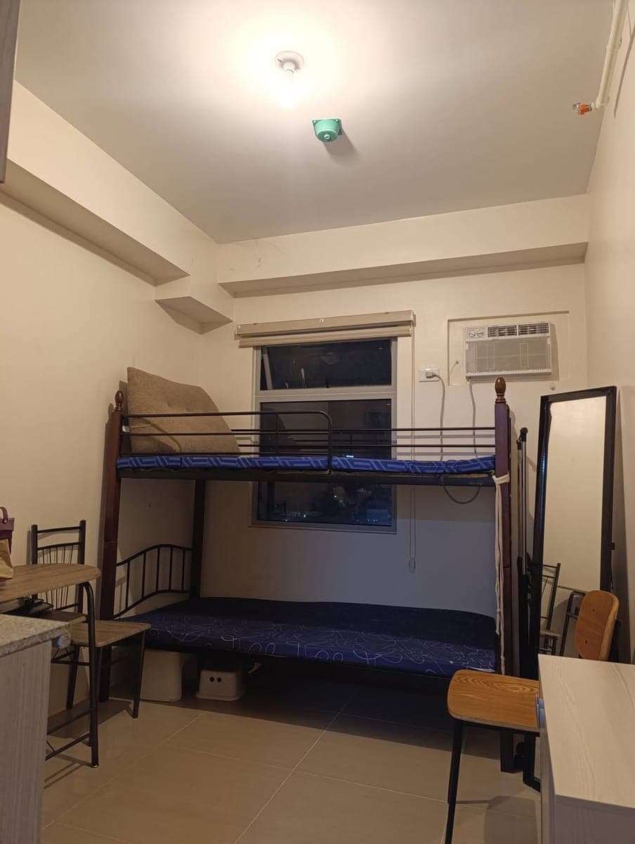 🏙️ Semi-Furnished Condo Unit for Rent – EDSA Cubao - photo 3
