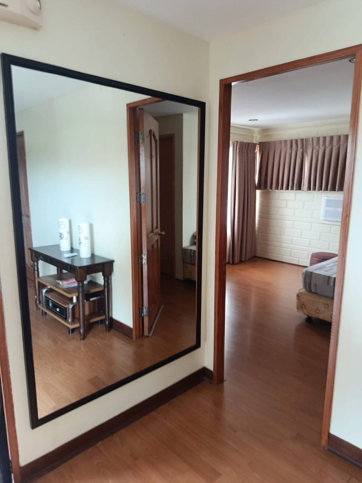 LIVE IN COMFORT & STYLE – ECO-FRIENDLY FAMILY HOME IN TALAMBAN! - photo 1