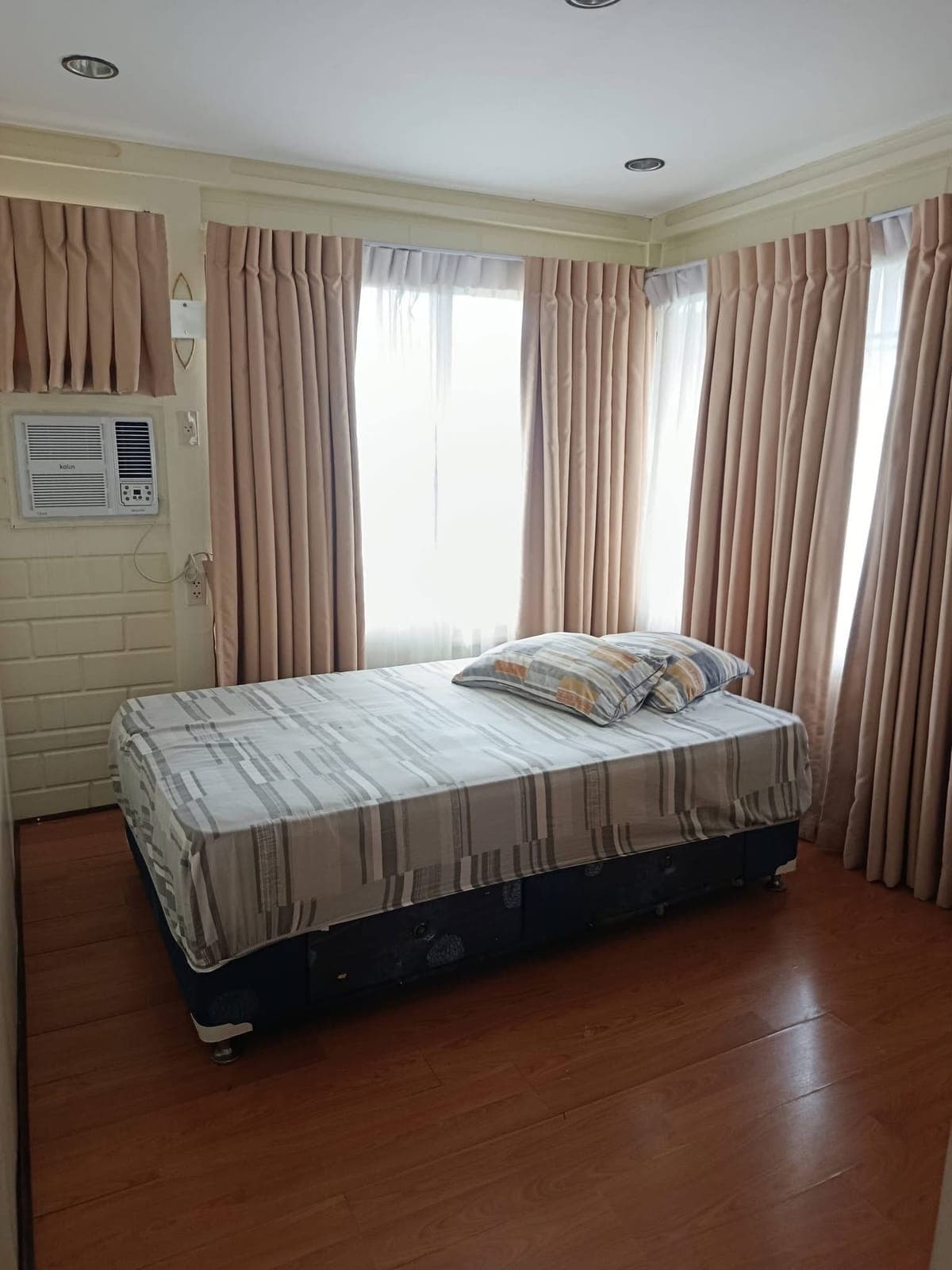 LIVE IN COMFORT & STYLE – ECO-FRIENDLY FAMILY HOME IN TALAMBAN! - photo 20