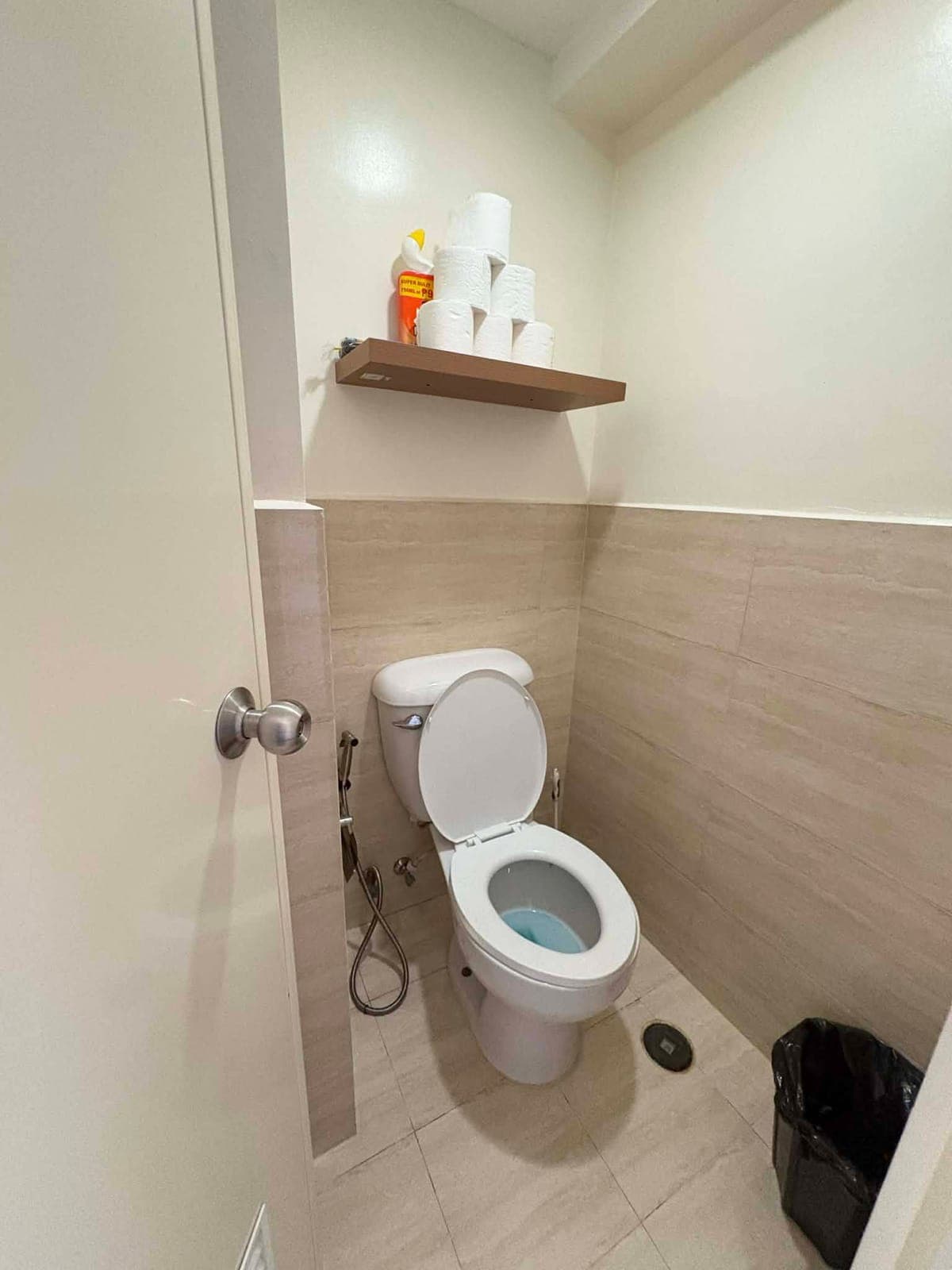 MABOLO GARDEN FLATS - photo 4