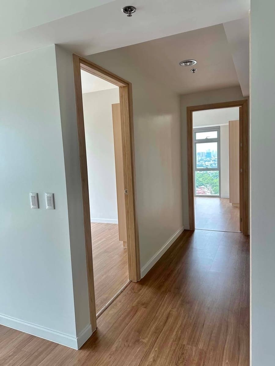 FOR LEASE - photo 4