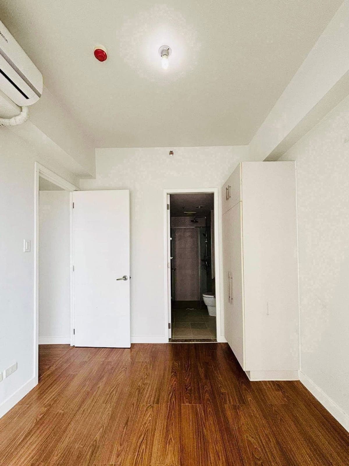 𝙁𝙊𝙍 𝙇𝙀𝘼𝙎𝙀: 𝙐𝙣𝙛𝙪𝙧𝙣𝙞𝙨𝙝𝙚𝙙 1-𝘽𝙚𝙙𝙧𝙤𝙤𝙢 𝙞𝙣 𝙈𝙖𝙧𝙘𝙤 𝙋𝙤𝙡𝙤 𝙏𝙤𝙬𝙚𝙧 3, 𝙇... - photo 5