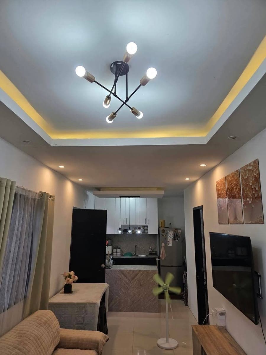 🏡 FOR RENT: House with Carpark 🚗 - photo 1