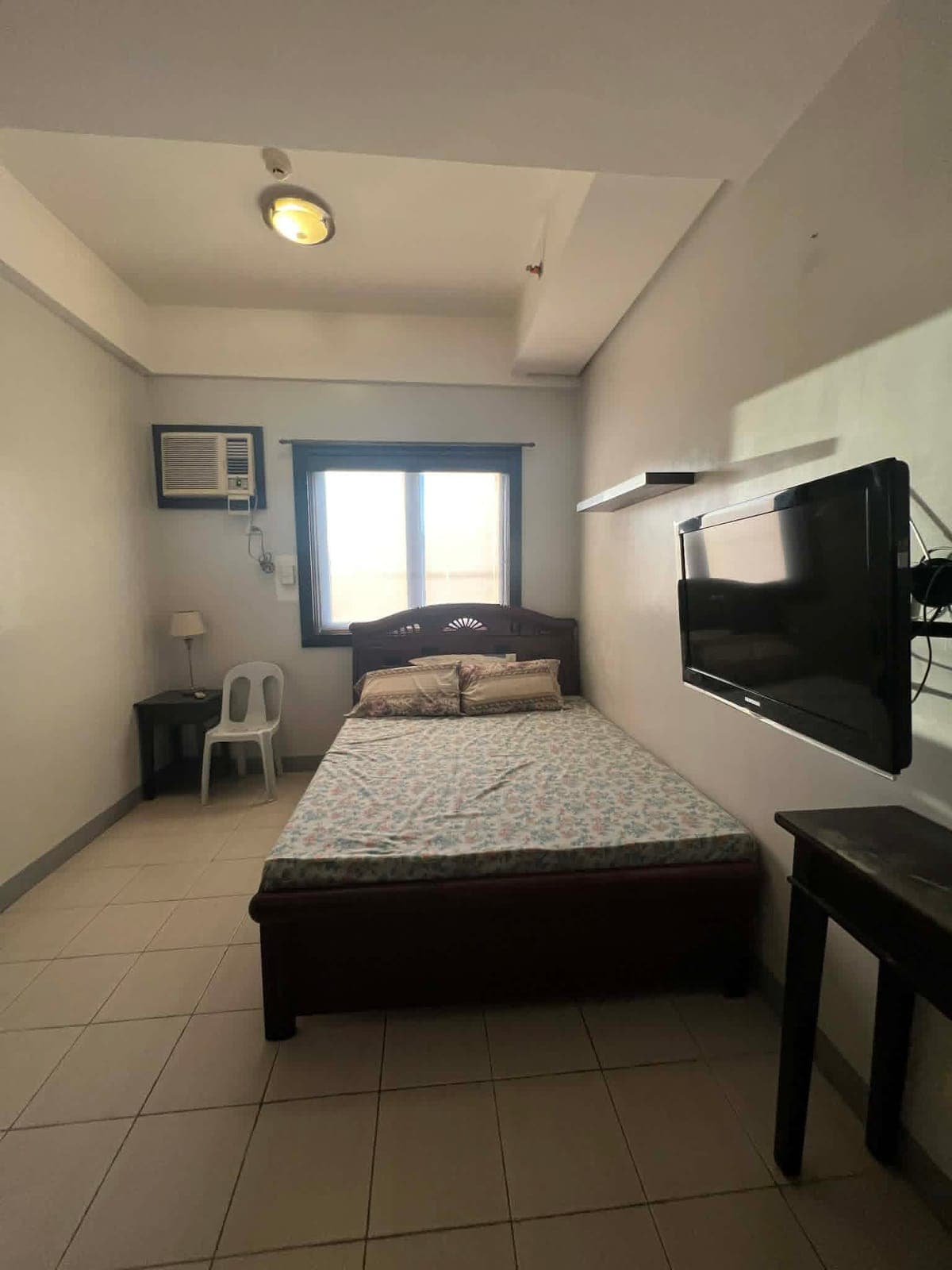 Semi-furnished Persimmon Mabolo studio unit, available now!!! - photo 3