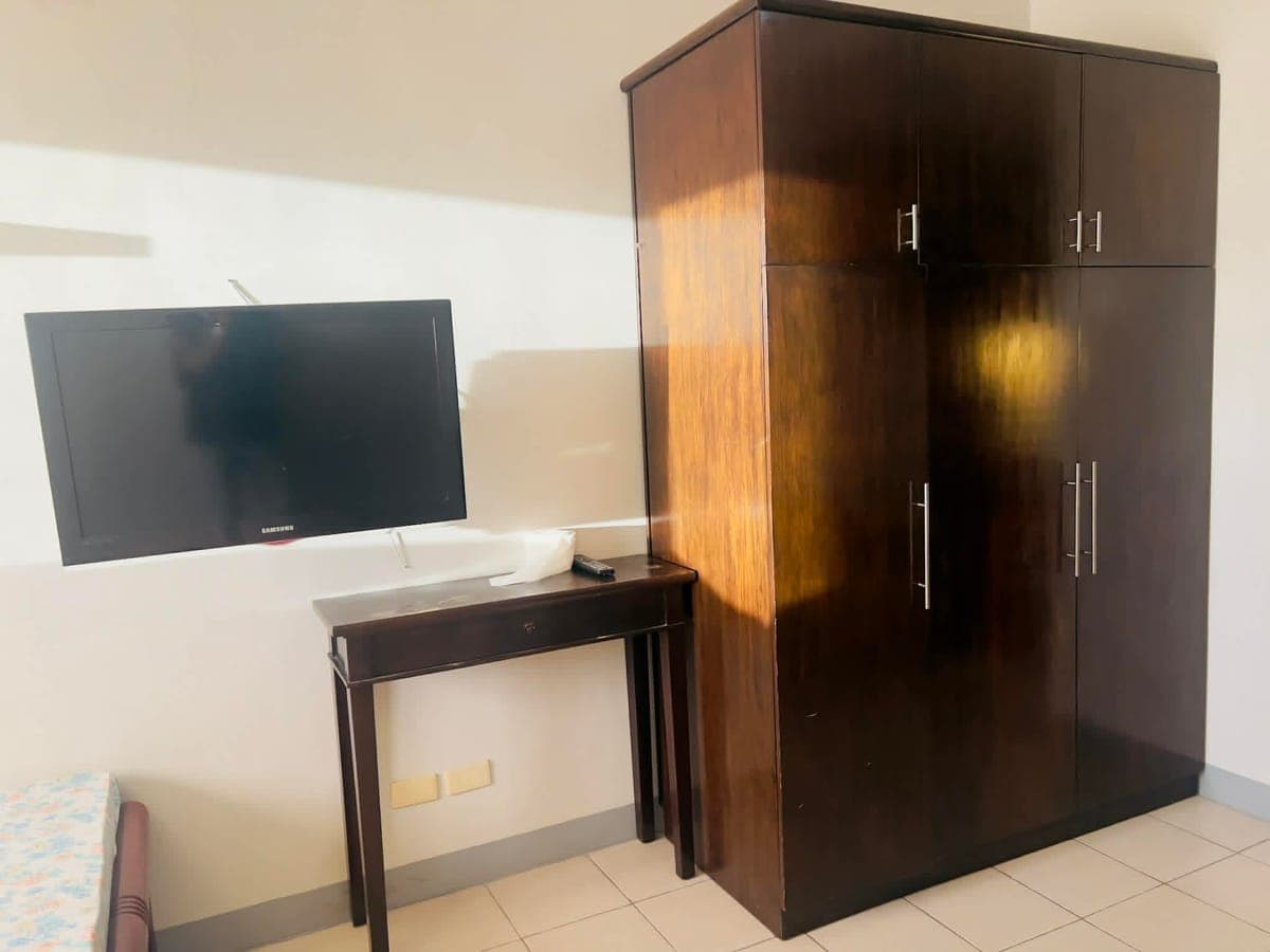 Semi-furnished Persimmon Mabolo studio unit, available now!!! - photo 6