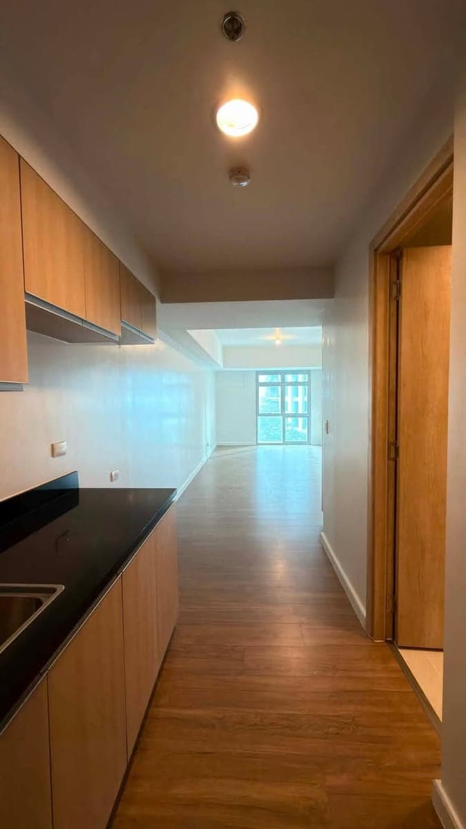FOR RENT: OREAN PLACE TOWER 1 - photo 1