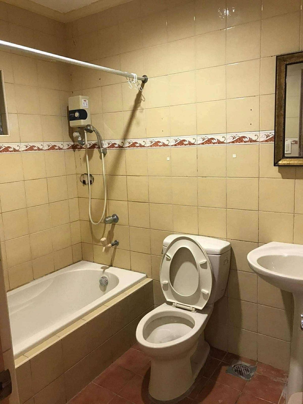 📣 FOR RENT HOUSE / APARTMENT - photo 3