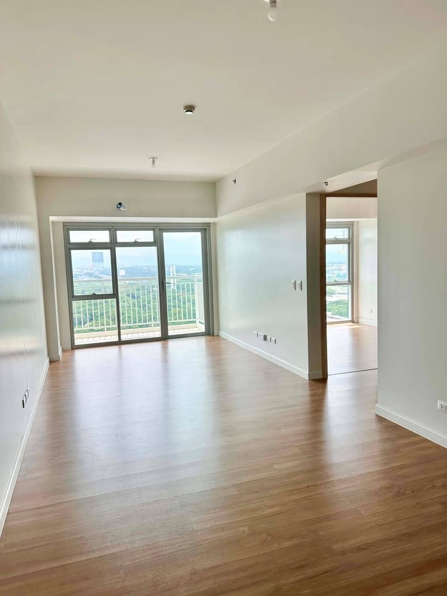 FOR LEASE - photo 1