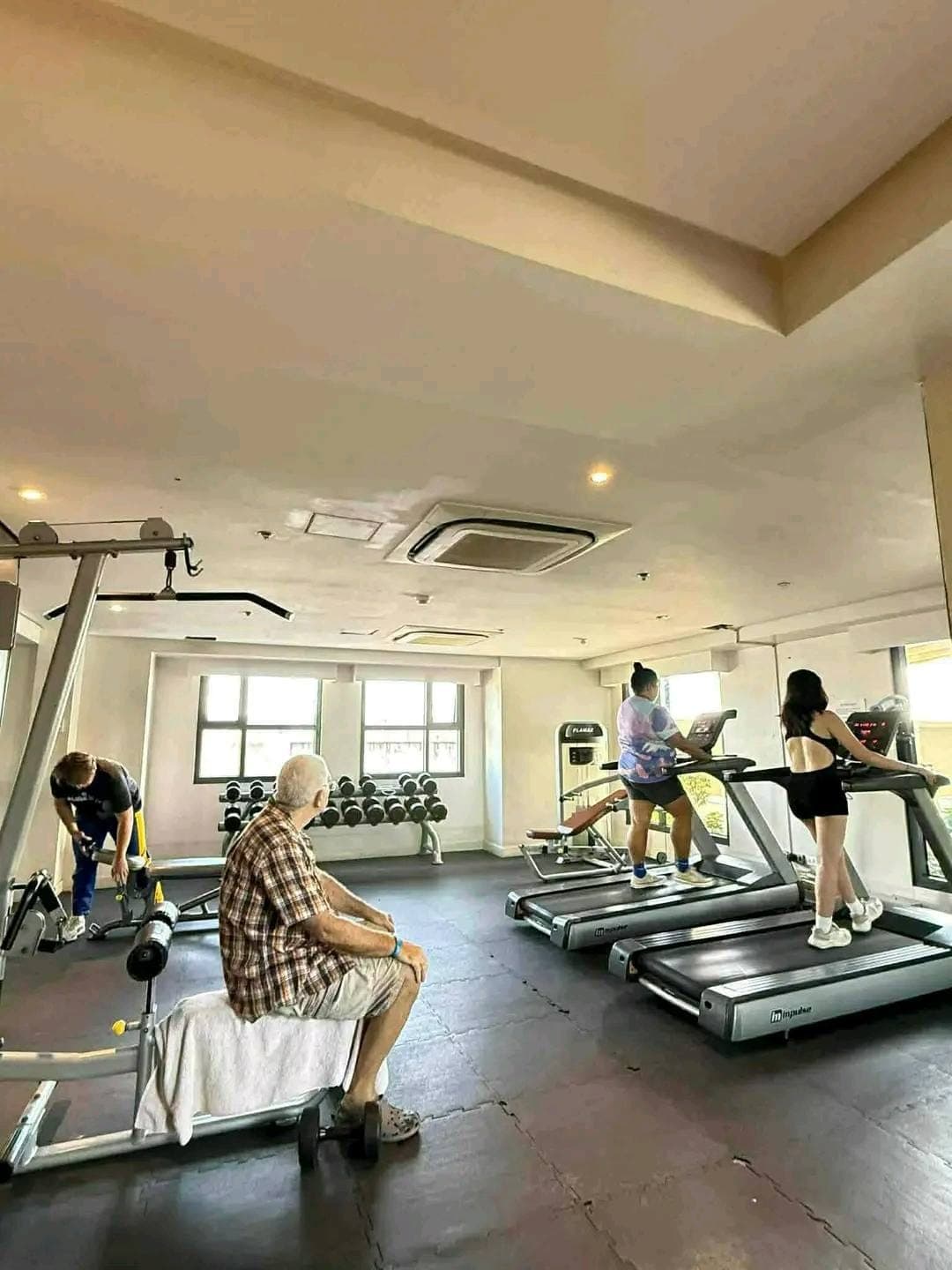 FOR RENT: Fully Furnished Studio Unit at Horizons 101 - photo 5