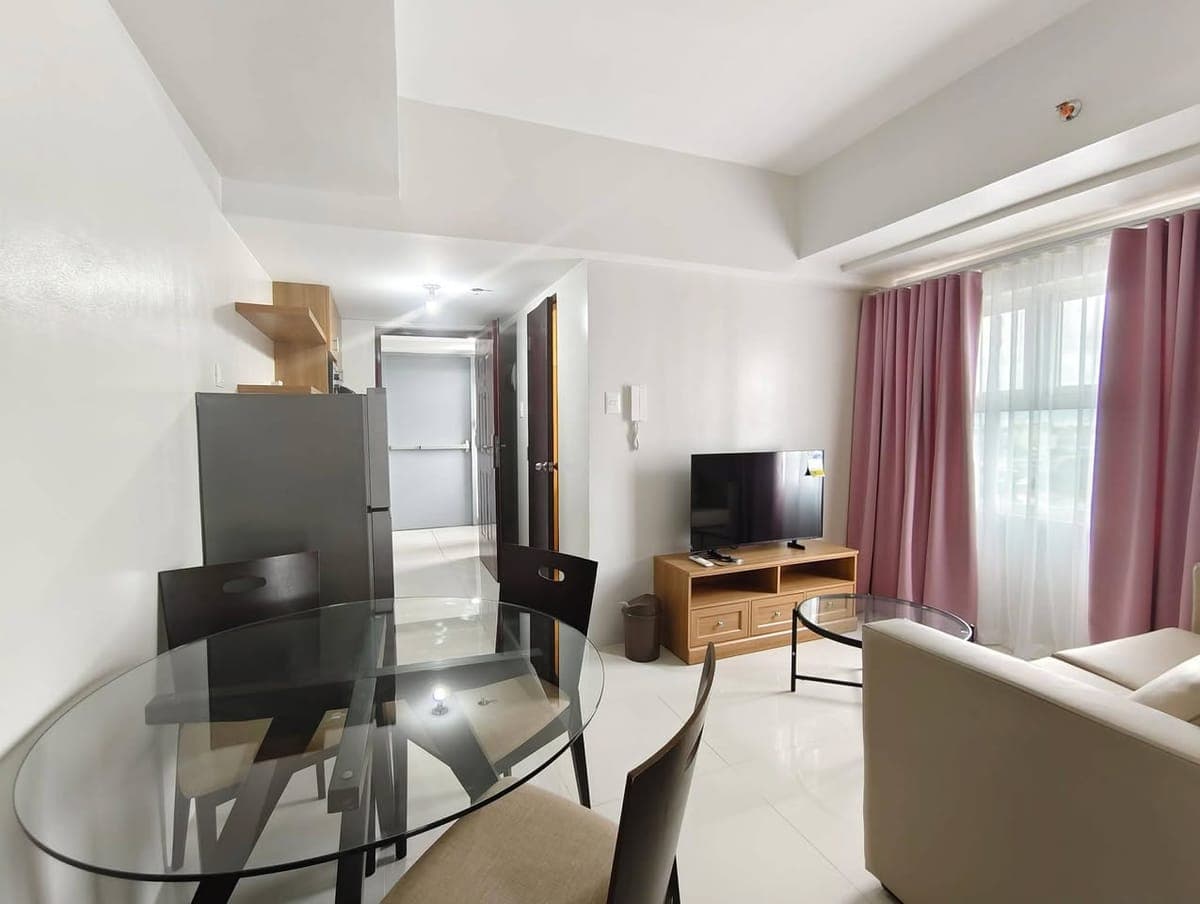 ❗️Superior 1 Bedroom Unit at Ridgewood Premier Towers for RENT ❗️ - photo 3