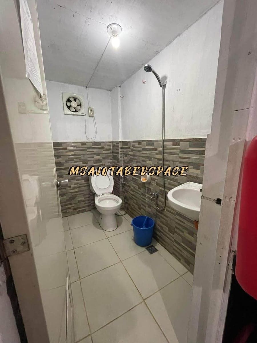 Male Bedspace with AC for rent. - photo 5