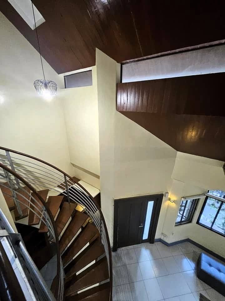 🏡 𝐇𝐎𝐔𝐒𝐄 𝐅𝐎𝐑 𝐑𝐄𝐍𝐓 𝐢𝐧 𝐌𝐚𝐧𝐝𝐚𝐮𝐞 𝐂𝐢𝐭𝐲 | 𝐍𝐞𝐰𝐥𝐲 𝐑𝐞𝐧𝐨𝐯𝐚𝐭𝐞𝐝 𝟐-𝐒𝐭𝐨... - photo 5