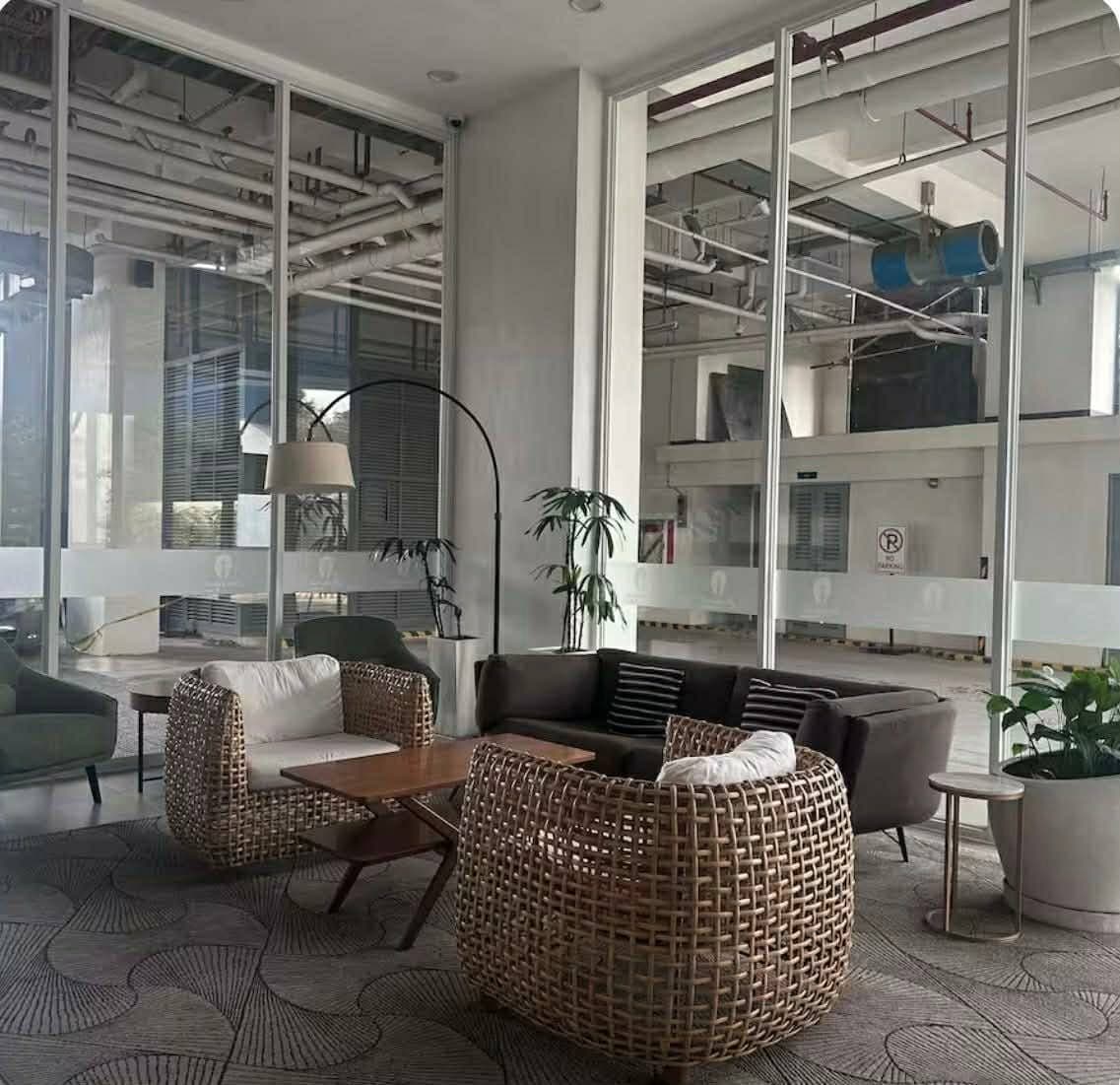 🏡 FOR RENT: Big Studio Condo with Balcony – 28 sqm - photo 2