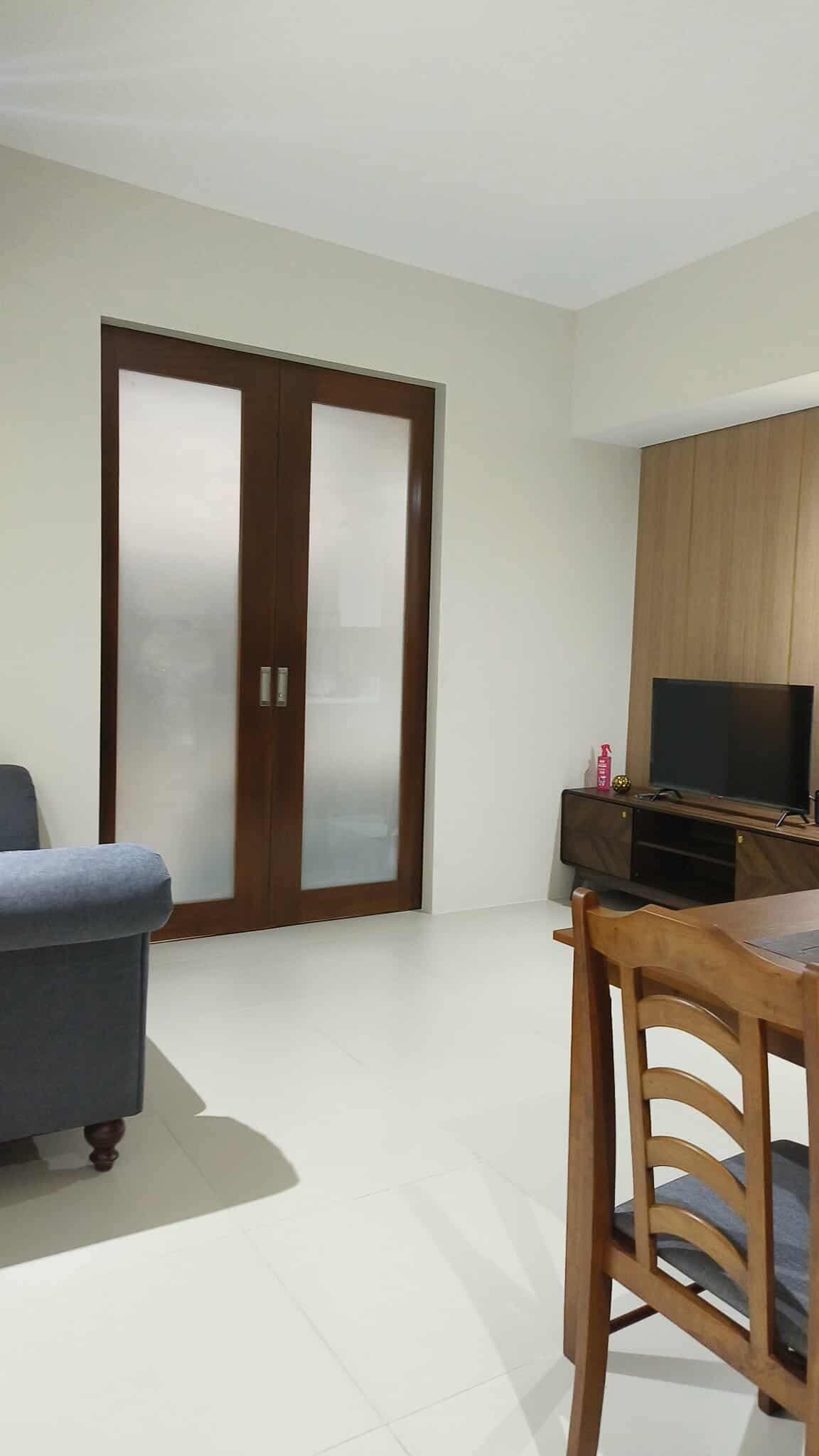 DL-The most sought-after condominium in uptown is here! Close to everything that matters. - photo 6