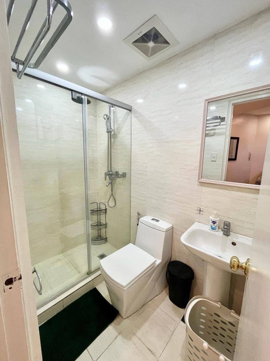 Fully Furnished 1 bedroom Unit in Prince Plaza 2, Legazpi Village, Makati City - photo 4