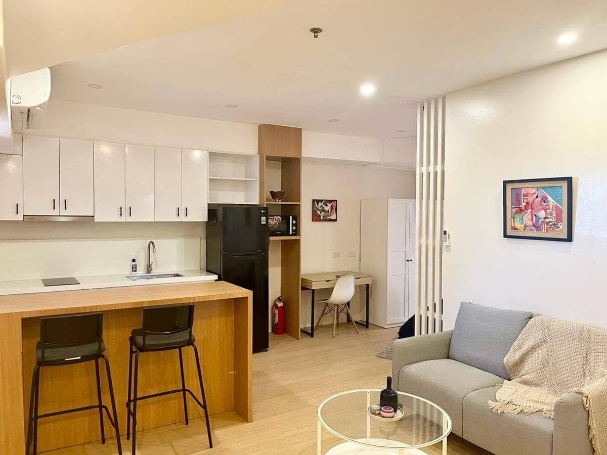 Fully Furnished 1 bedroom Unit in Prince Plaza 2, Legazpi Village, Makati City - photo 5