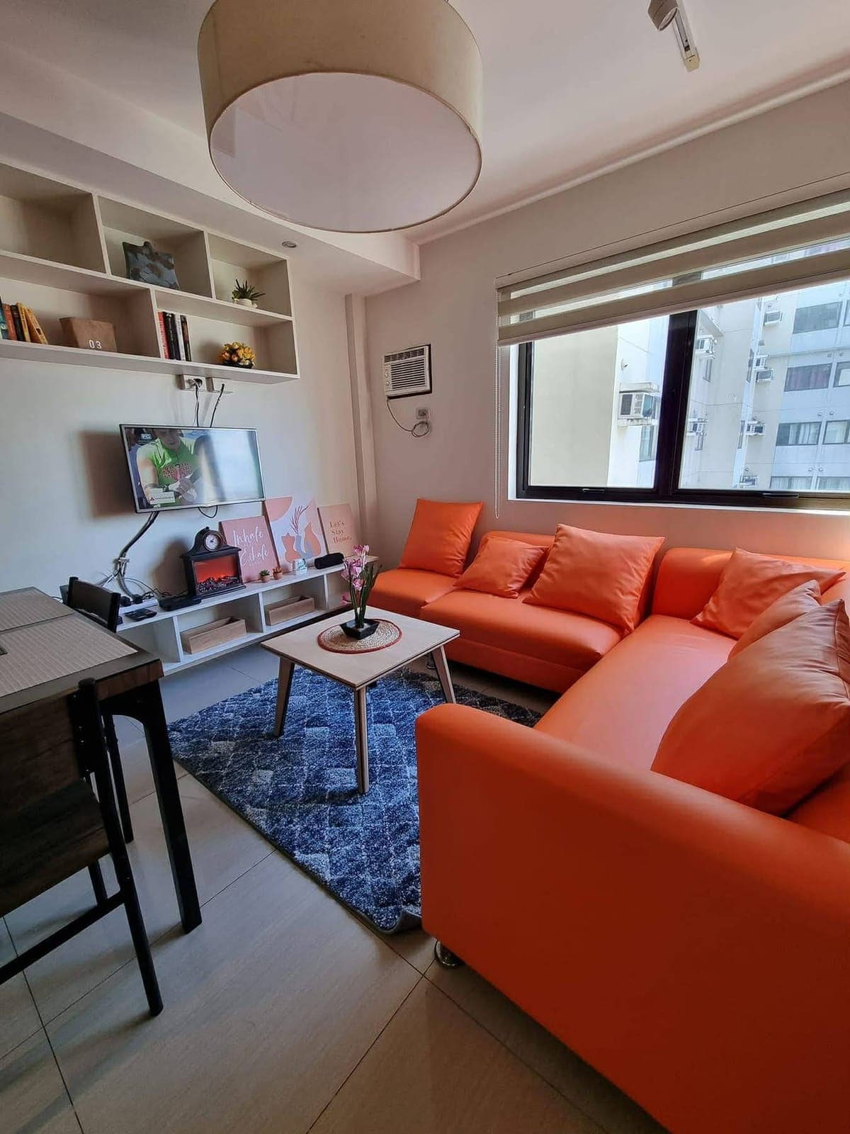 FURNISHED 1 BEDROOM Condo - photo 2