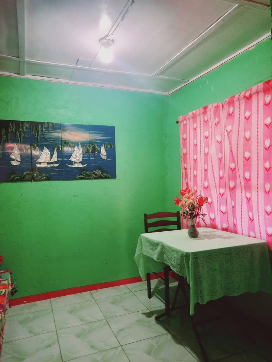 Room for rent with own sink and CR - photo 1