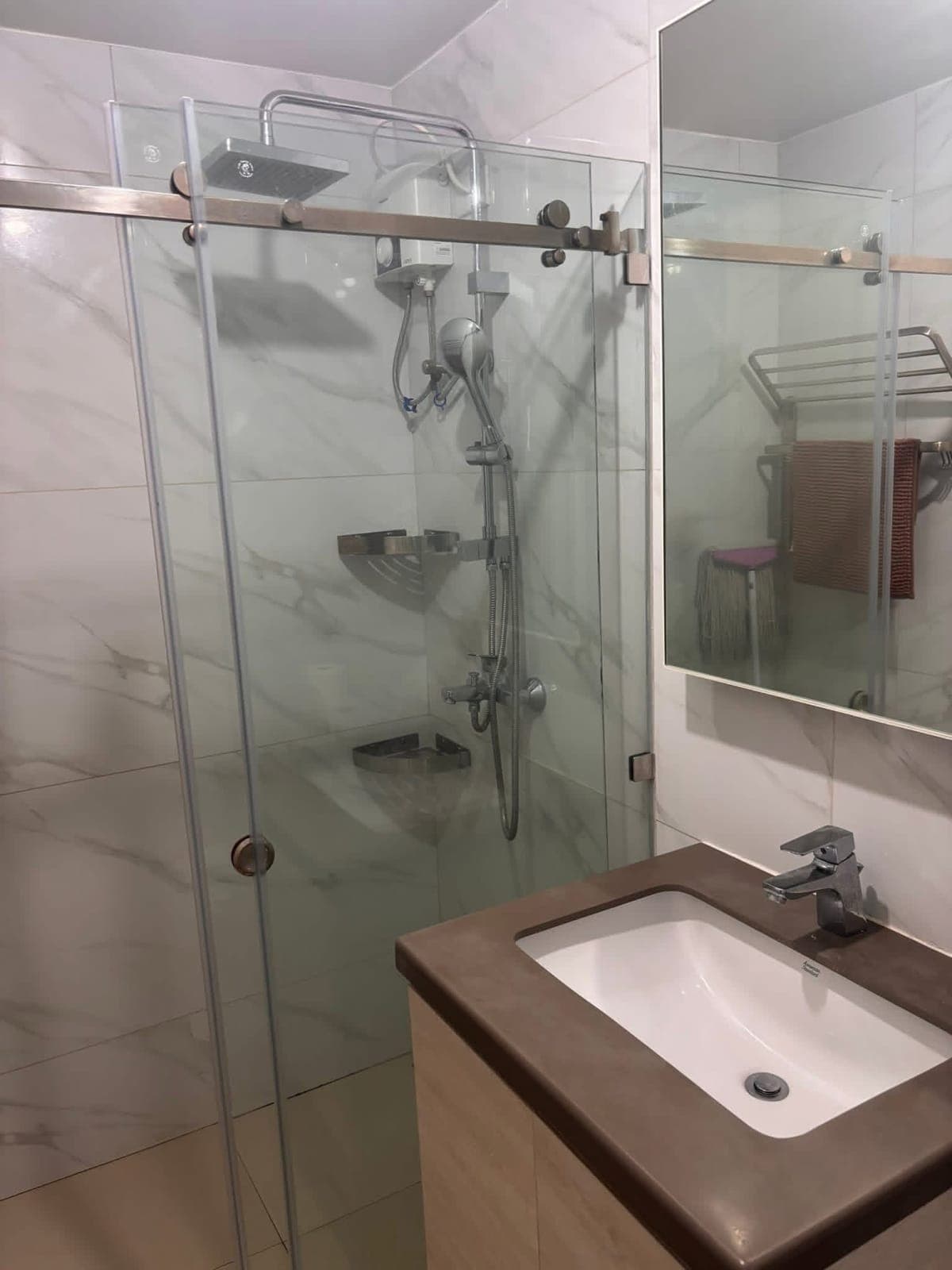 MANDANI STUDIO  SEA VIEW FOR RENT At ₱24k Include condo Association Dues - photo 2