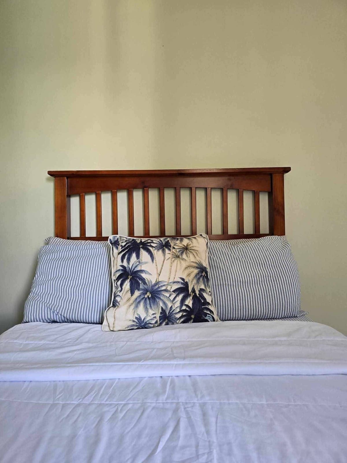 For RENT: 2-Bedroom Bamboo Bay - photo 1