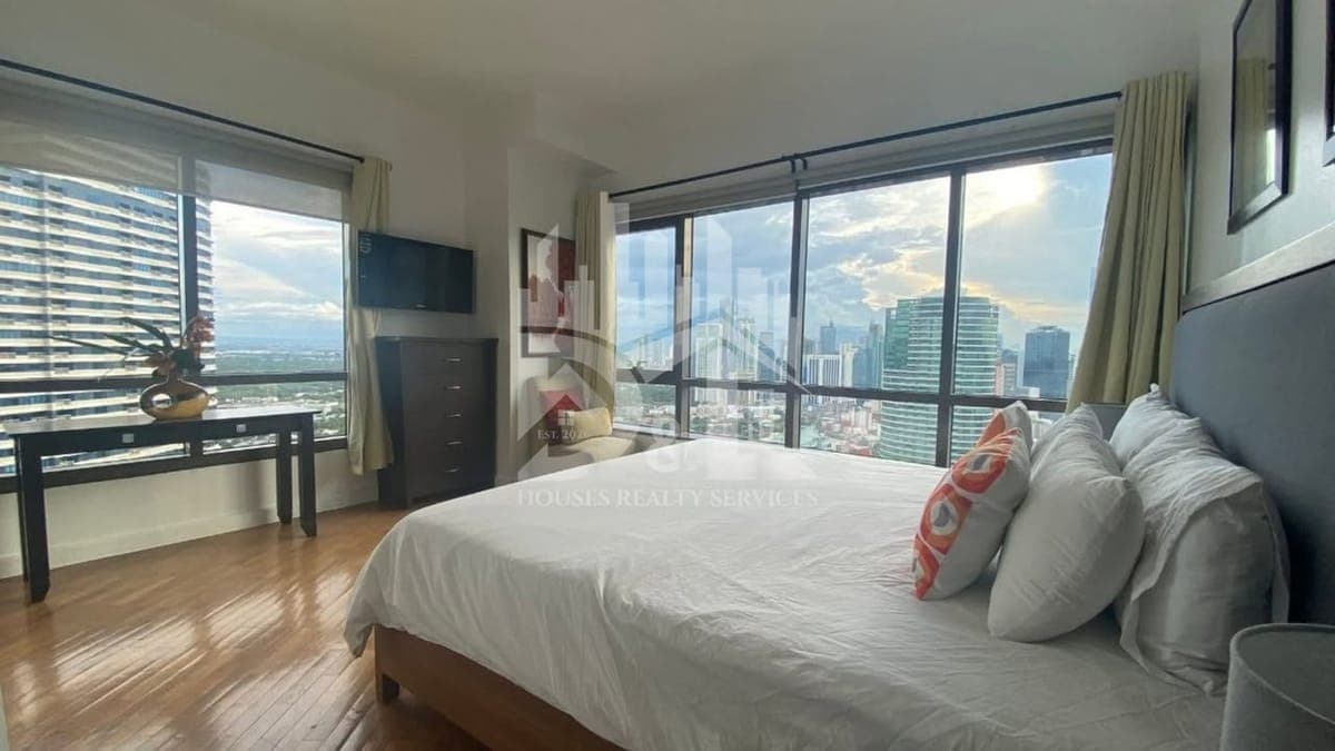 # **FOR RENT: 2 Bedroom 100sqm Fully Furnished Condominium with Parking in Makati** - photo 4