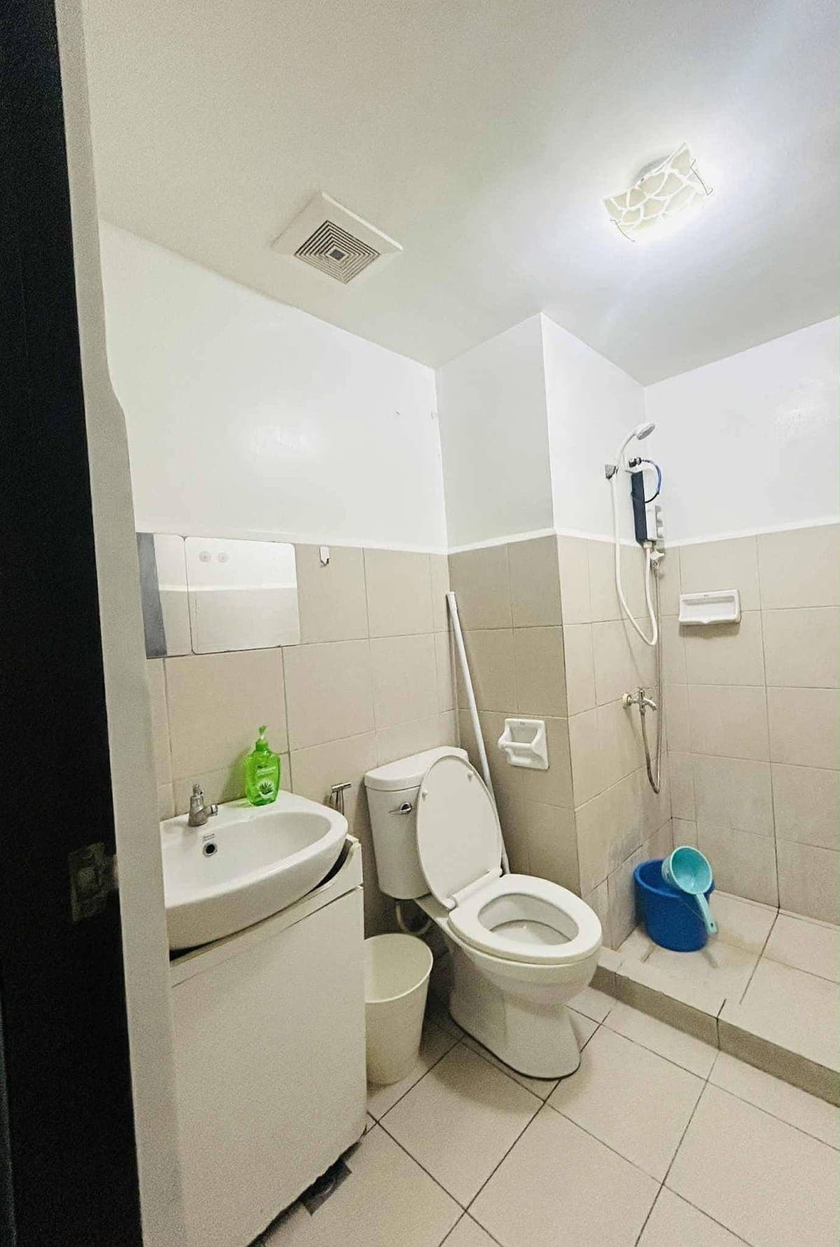 Elevate your lifestyle at Casa Mira Towers Labangon, where convenience meets comfort. Perfectly posi... - photo 4