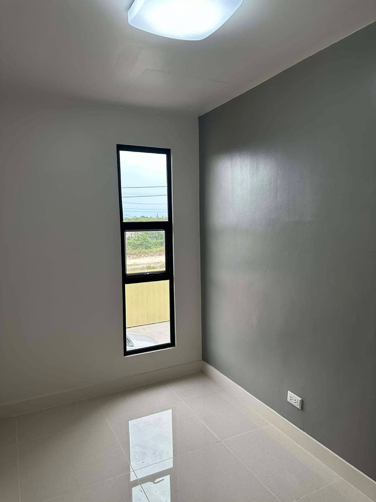 For rent 2 storey unit - photo 1