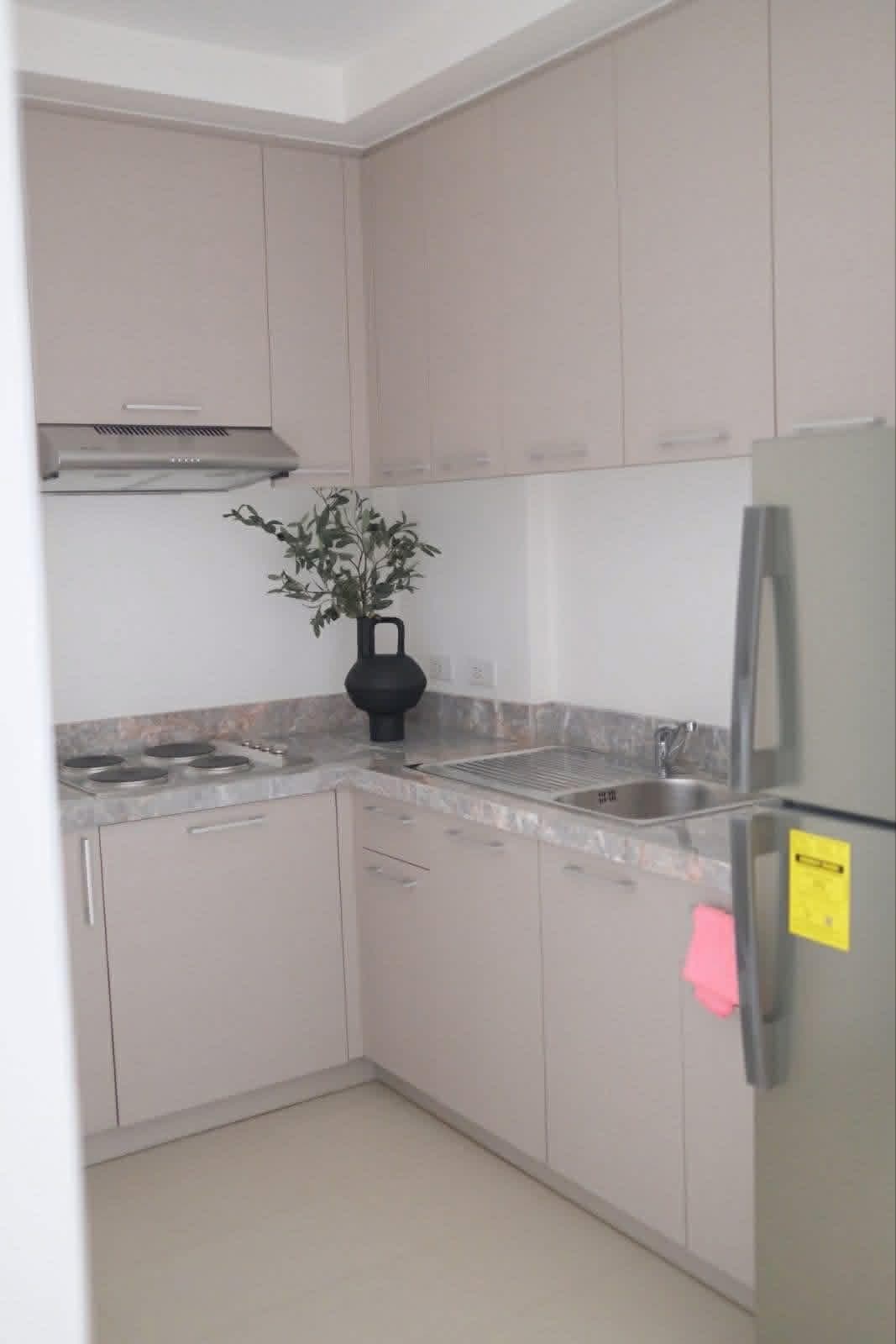 𝐅𝐎𝐑 𝐑𝐄𝐍𝐓: 2BR Condo at 32 Sanson by Rockwell✨ - photo 9