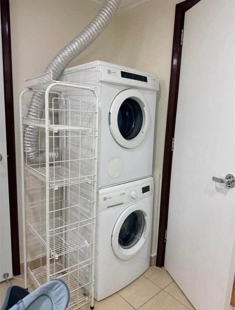 FOR LEASE: Fully furnished 1 Bedroom unit at Joya Rockwell Center, Makati - photo 4