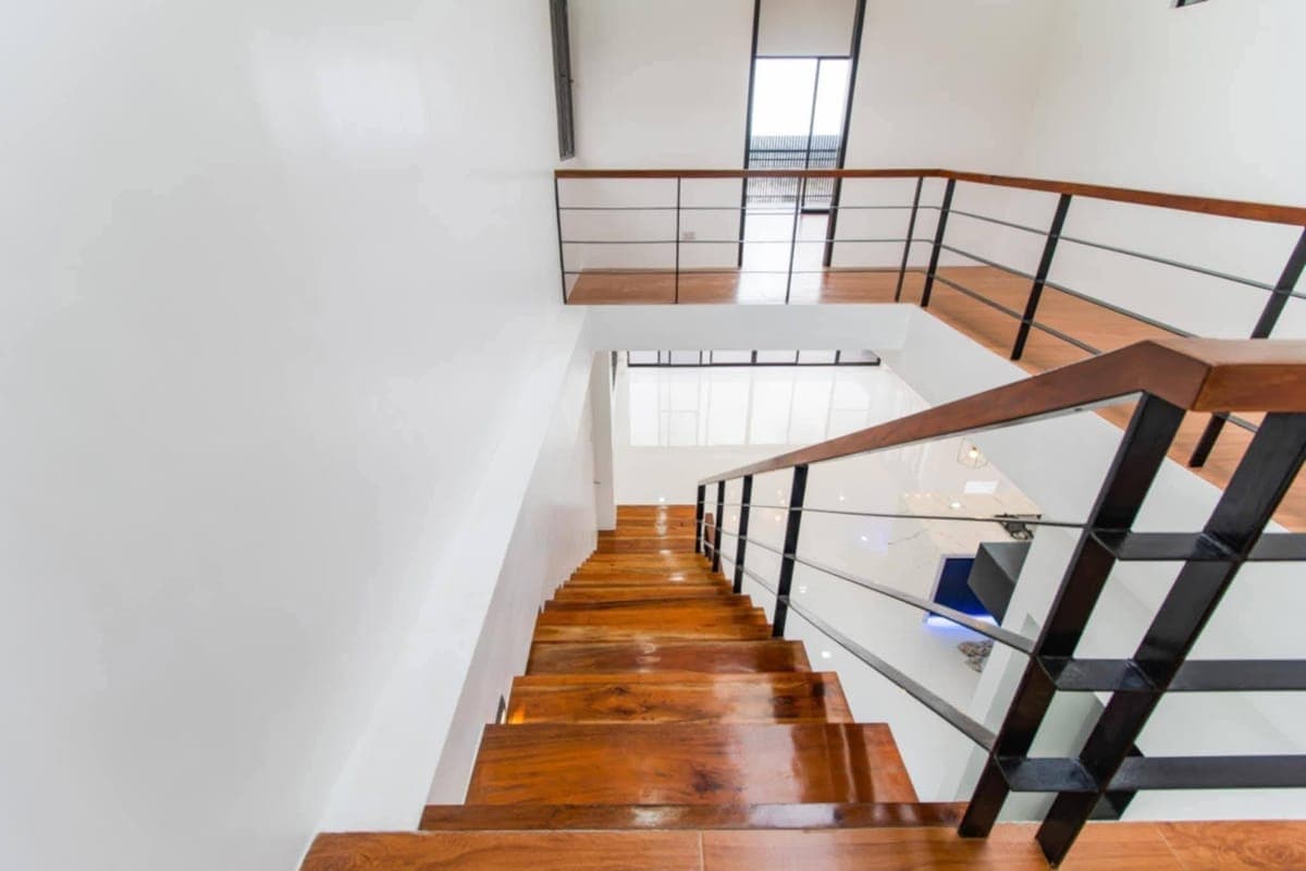 Direct 📩 🌟 Overlooking House For Sale or For Rent in Vista Grande Talisay Cebu 🌟 - photo 2