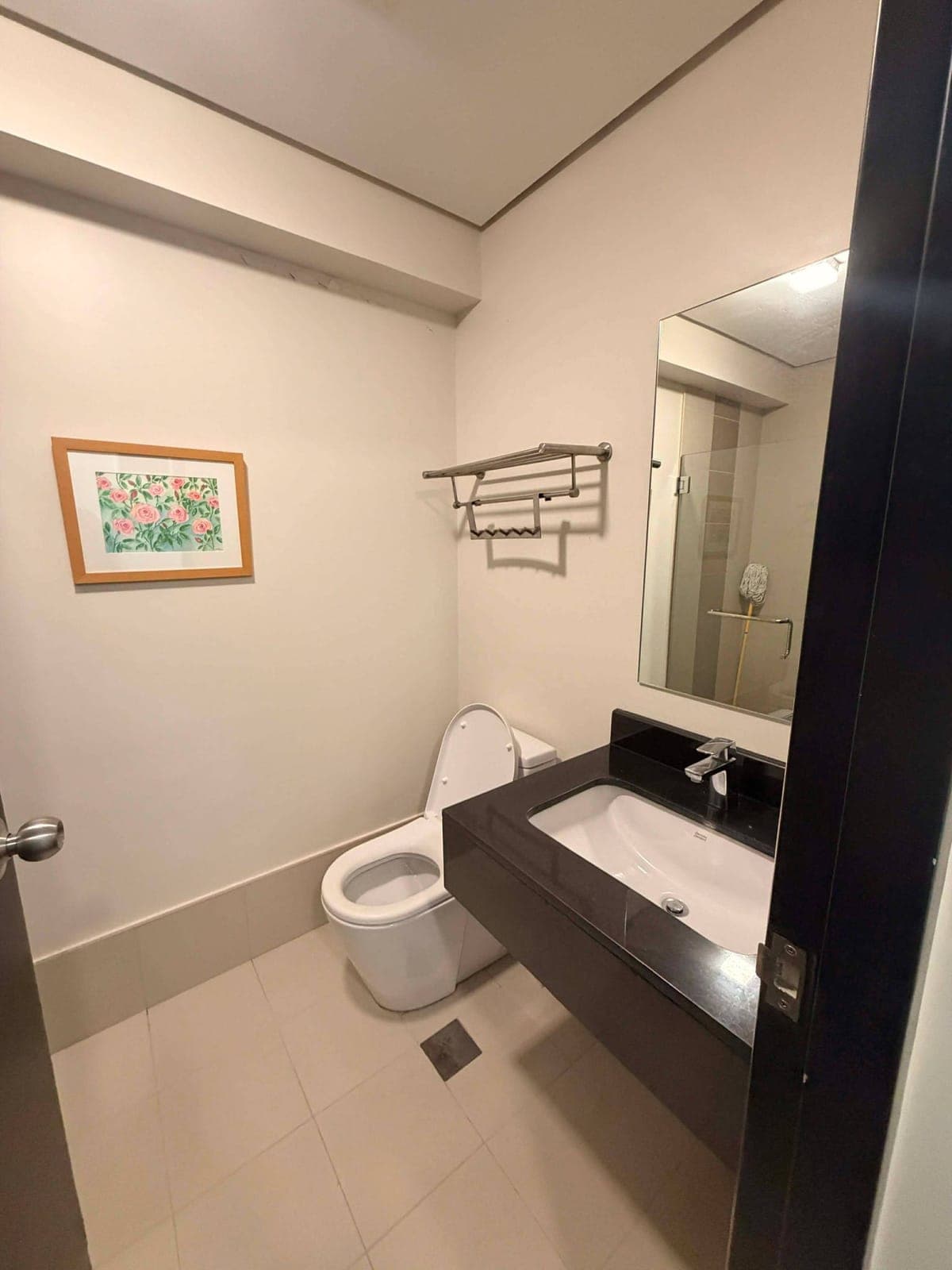 For Rent: Fully Furnished One Bedroom Unit in Solinea Tower 2 with 2 Bathrooms - photo 4