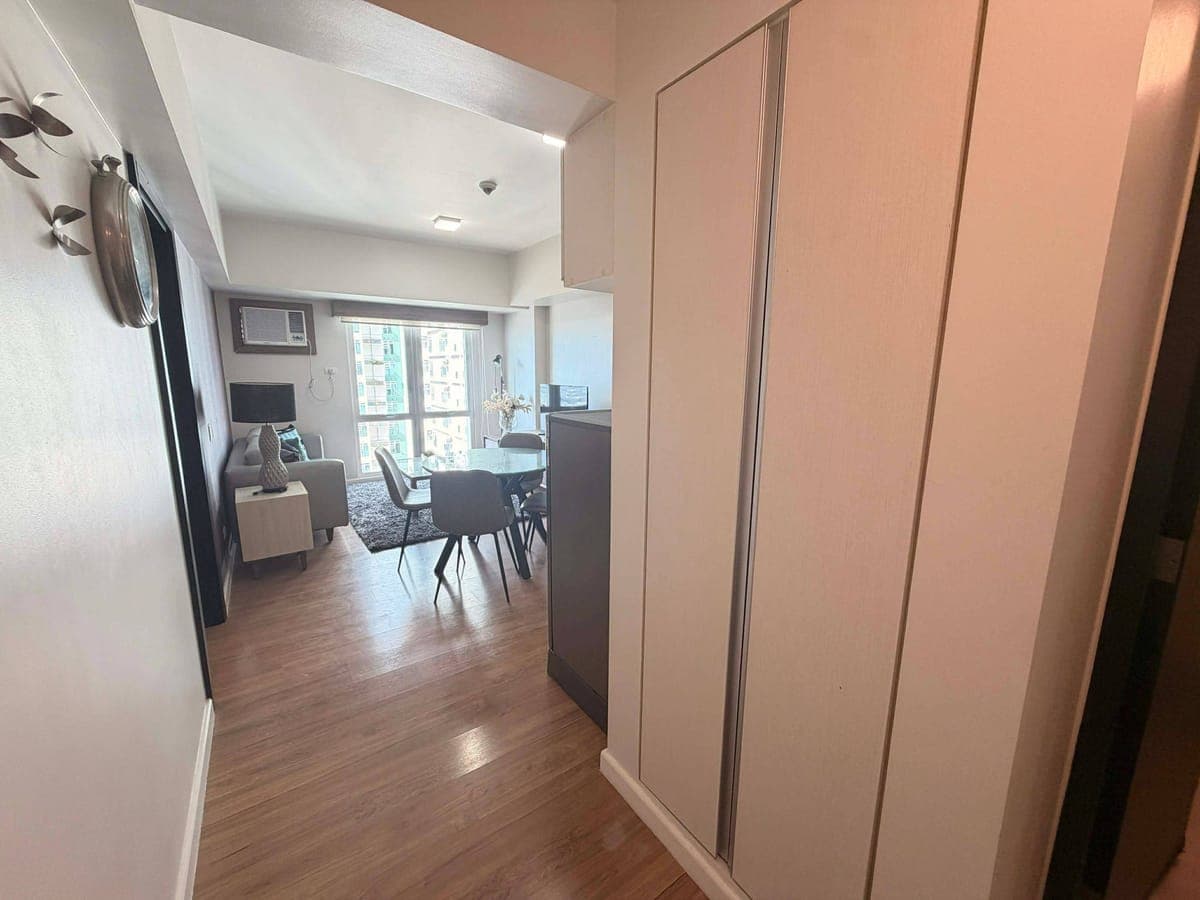 For Rent: Fully Furnished One Bedroom Unit in Solinea Tower 2 with 2 Bathrooms - photo 8