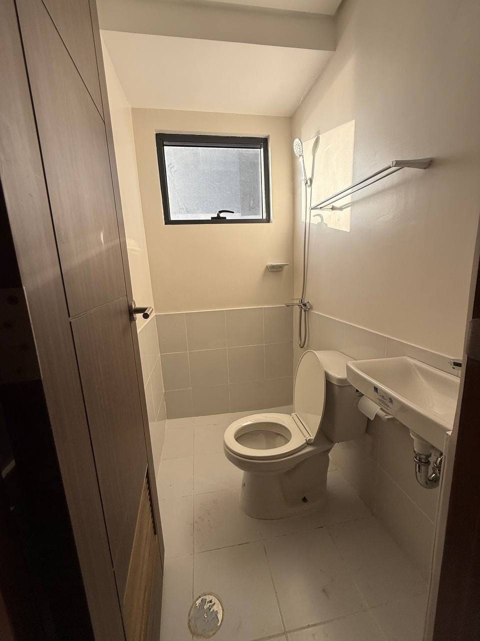 FOR RENT FULLY FURNISHED CONDO 😍😍😍 - photo 4