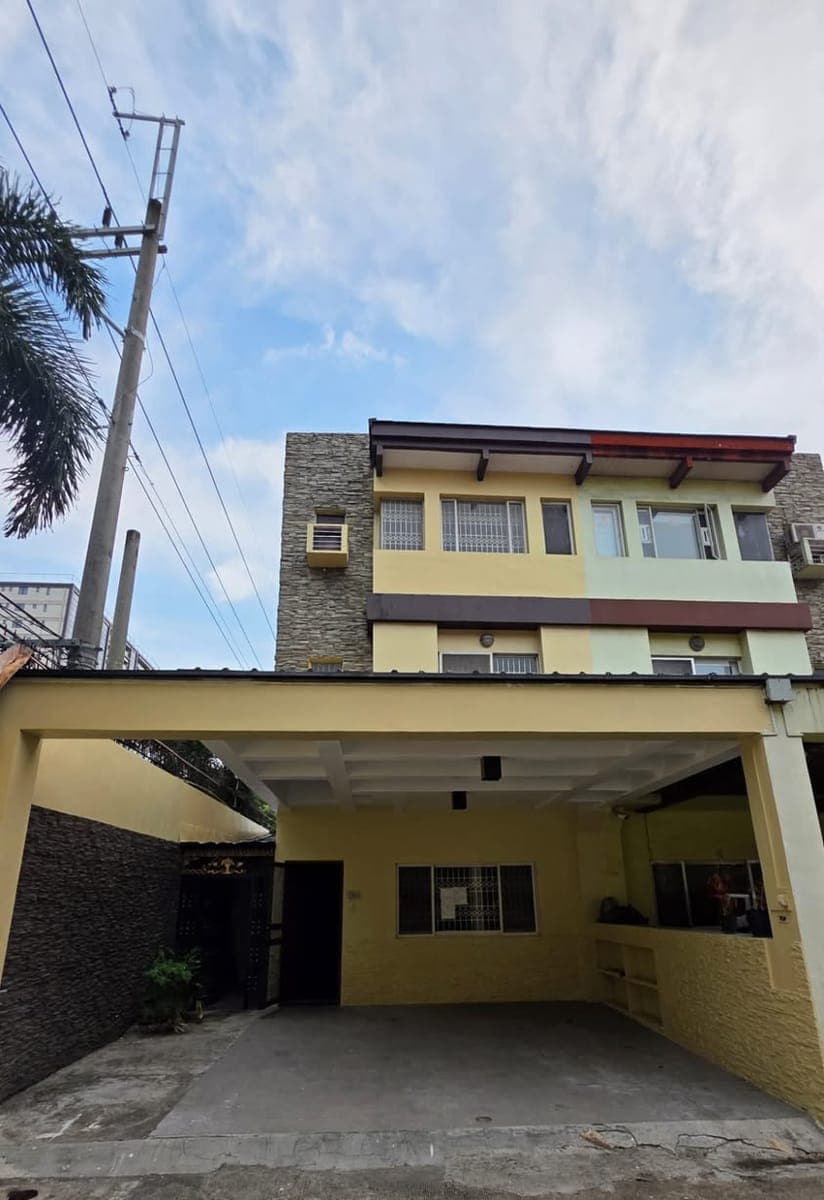PRIME REAL ESTATE INVESTMENT ALONG MACAPAGAL AVE. 📈 - photo 1