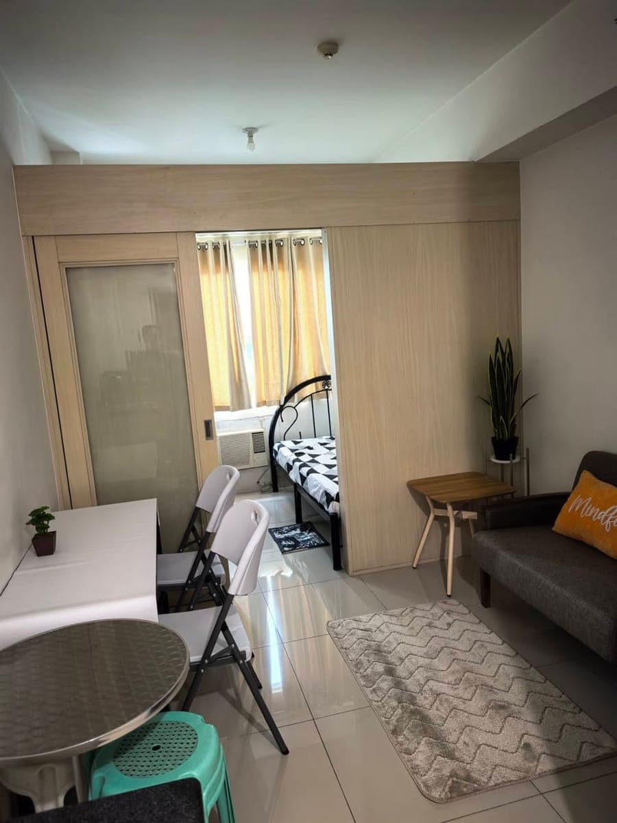 Condo Unit for Rent: - photo 1