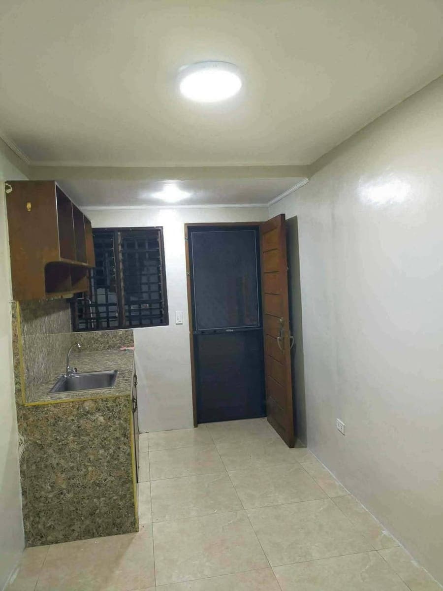 1BR apartment located in East Rembo Taguig available now - photo 4