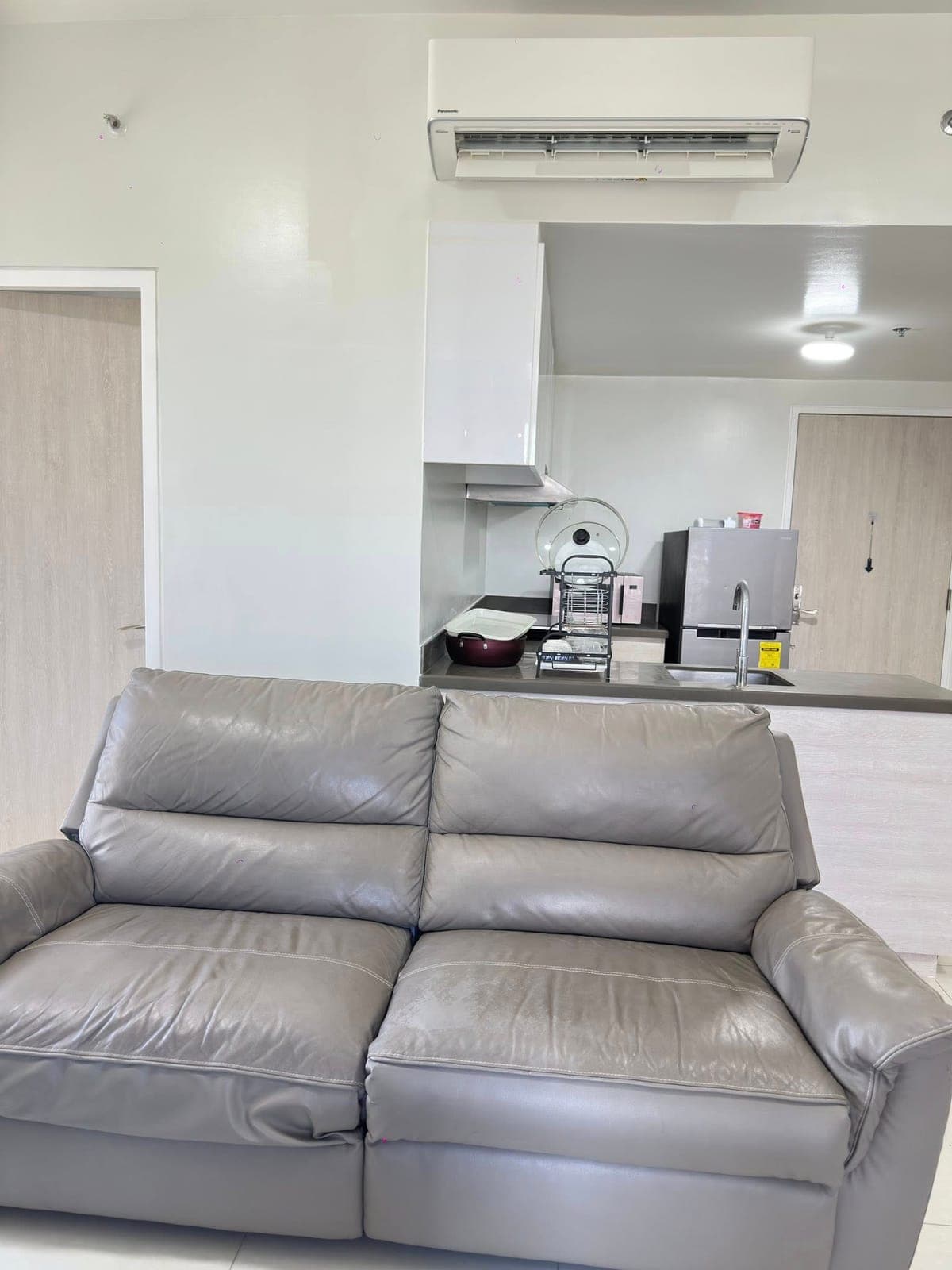 1 BR CORNER FOR RENT ₱40k Include Condo dues ( 57.23 sqm) with extra room - photo 13