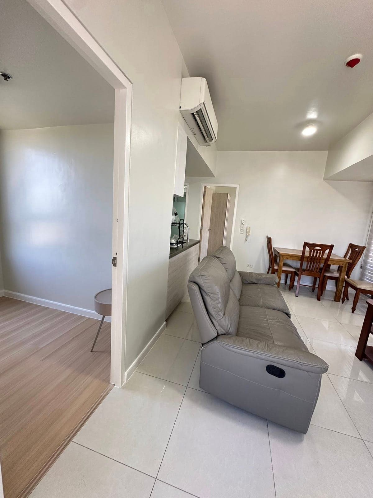 1 BR CORNER FOR RENT ₱40k Include Condo dues ( 57.23 sqm) with extra room - photo 15