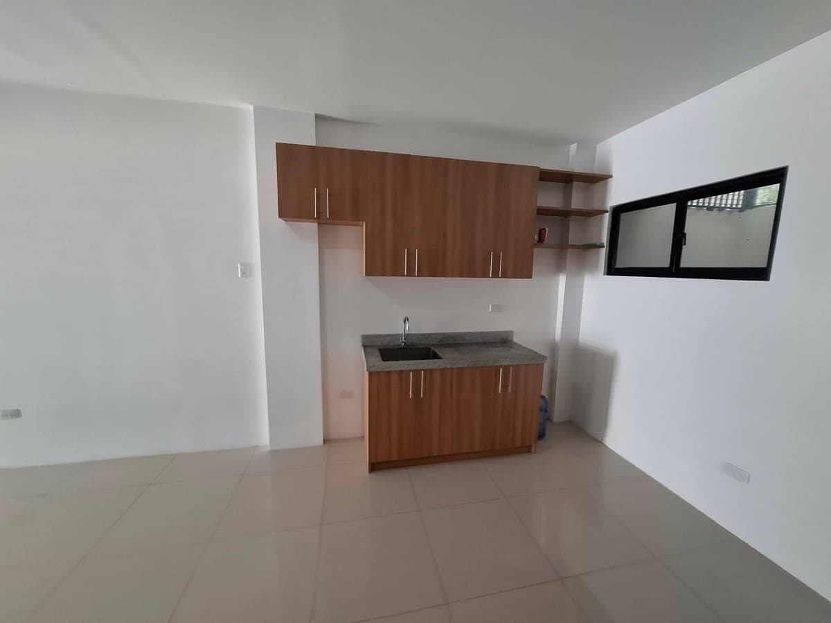 Near CIT - FOR RENT –BRANDNEW  3 Bedroom Townhouse in Anika Homes, Labangon Cebu City - photo 18