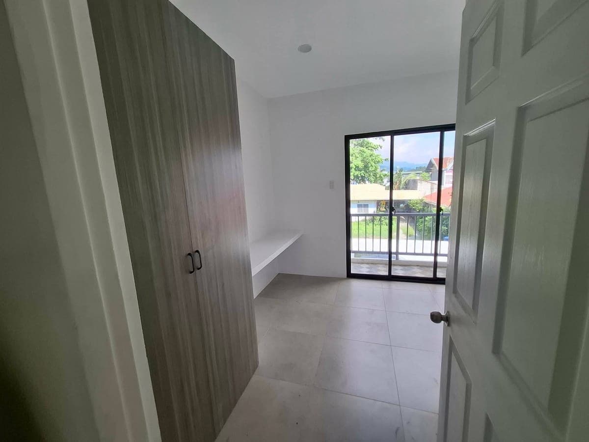 Near CIT - FOR RENT –BRANDNEW  3 Bedroom Townhouse in Anika Homes, Labangon Cebu City - photo 6