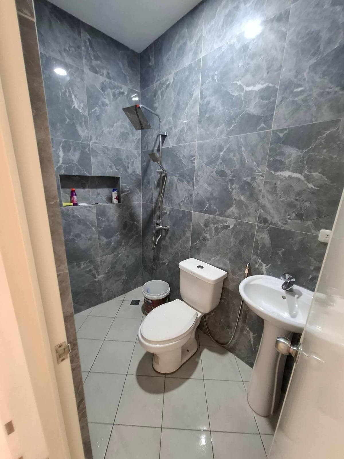 Near CIT - FOR RENT –BRANDNEW  3 Bedroom Townhouse in Anika Homes, Labangon Cebu City - photo 8