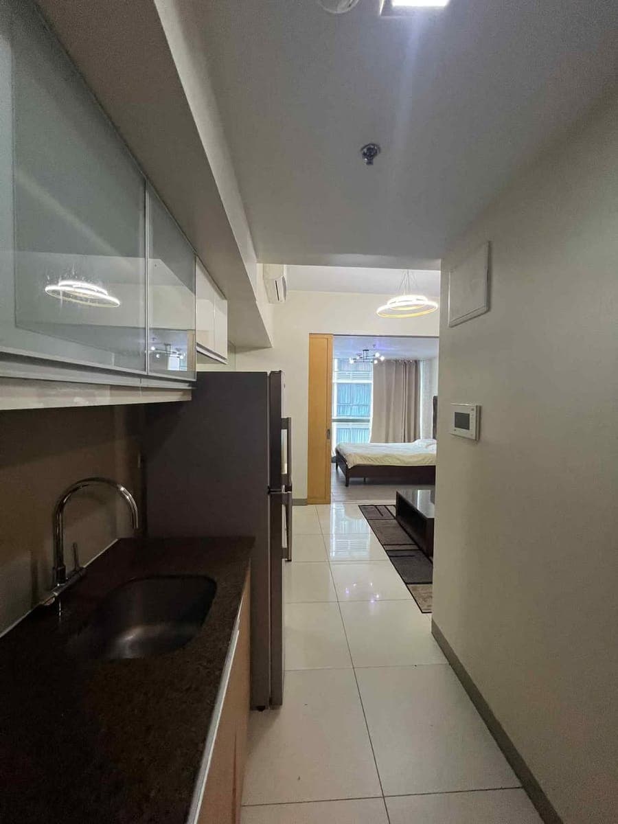 For Lease: - photo 1