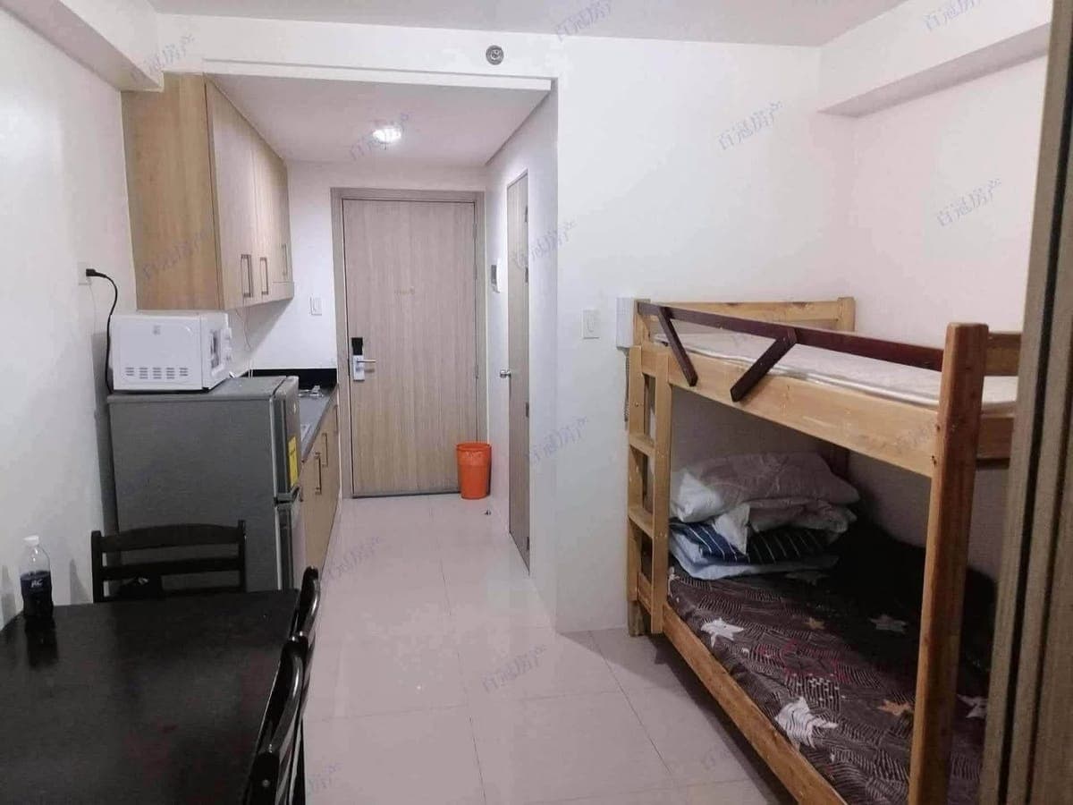 HOME AWAY FROM HOME - photo 4