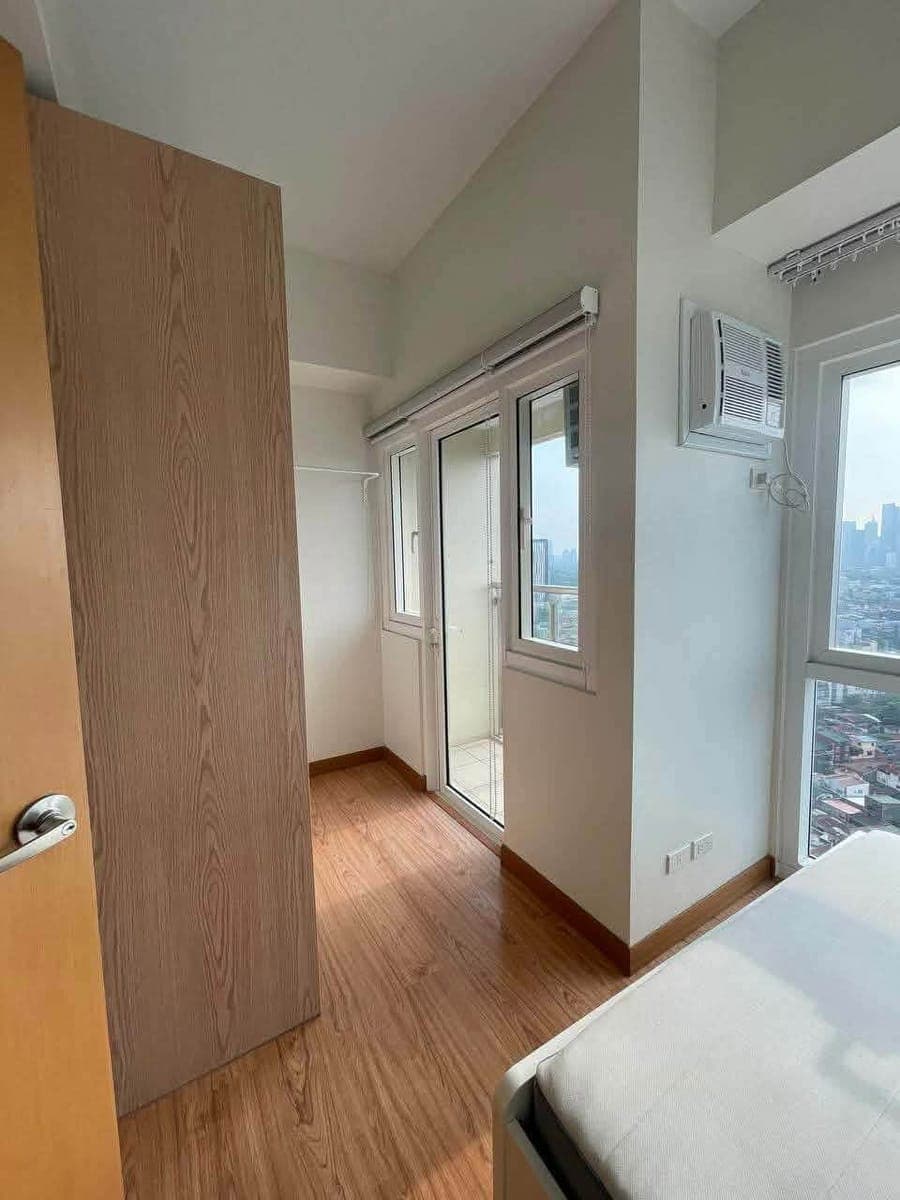 🏙️ FOR RENT | Madison Park West BGC - photo 3