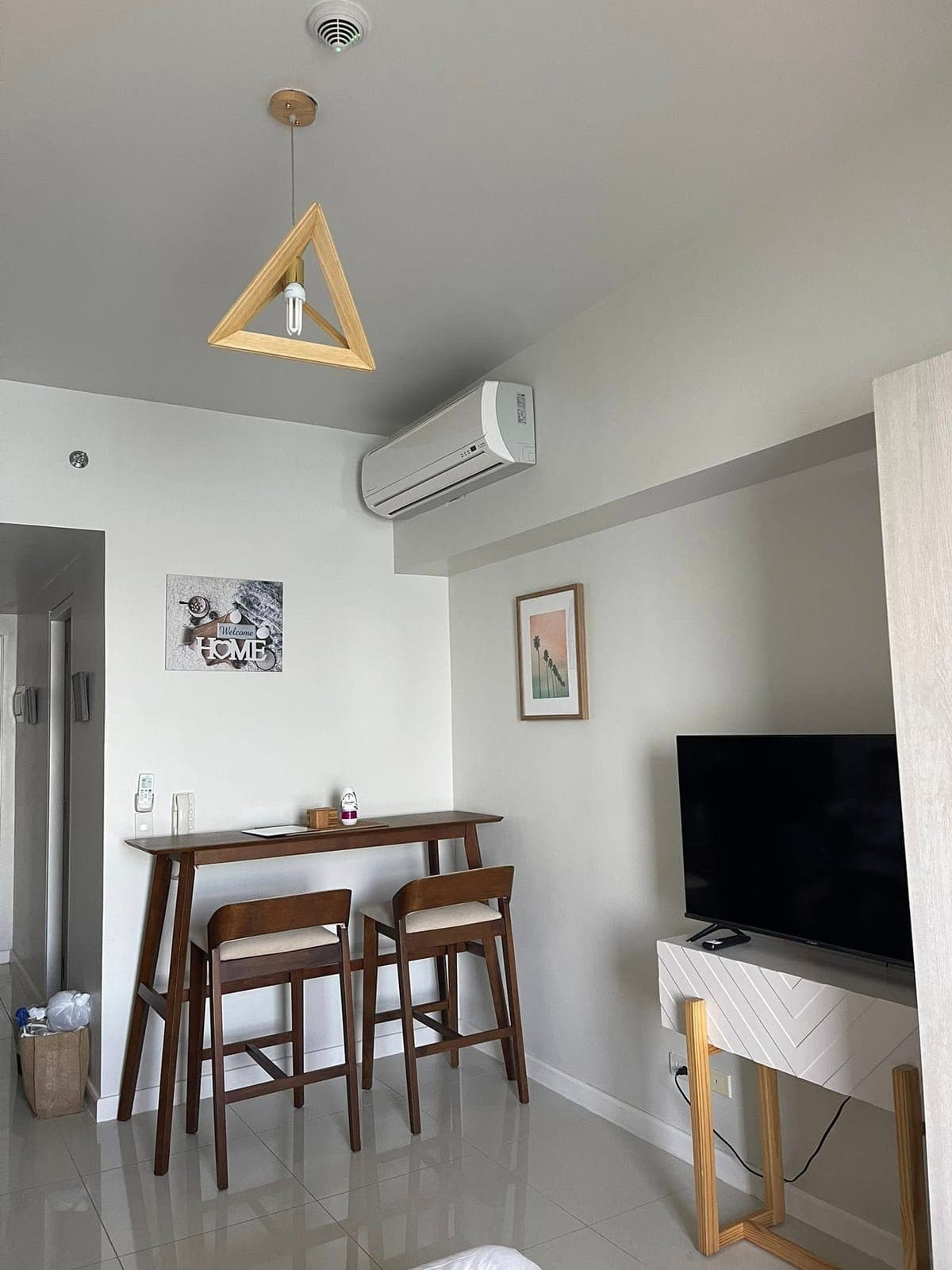 Mandani Bay Studio unit available for rent fully furnished with seaview . Pm if interested - photo 12