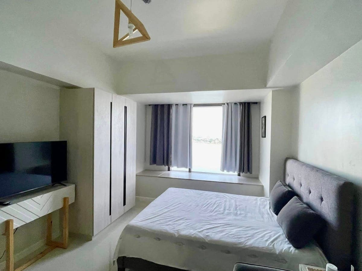 MANDANI STUDIO  SEA VIEW FOR RENT At ₱25k Including condo Association Dues - photo 7