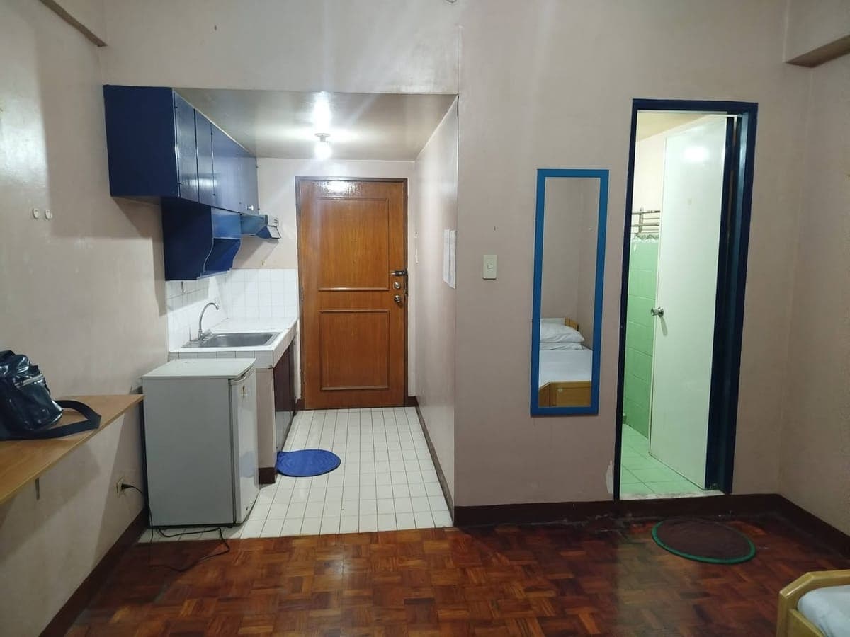 STUDIO FOR RENTCITY LAND 9 CONDO DELA ROSA MAKATI - photo 2